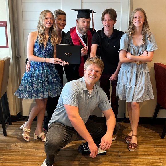 Meet your Posher, Kristine - Picture 2 of 11